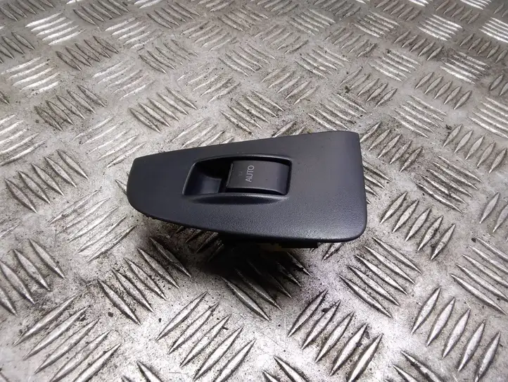 Toyota Avensis T250 (2003 - 2006) 7423105140 Блок кнопок стеклоподъемников — фото 1