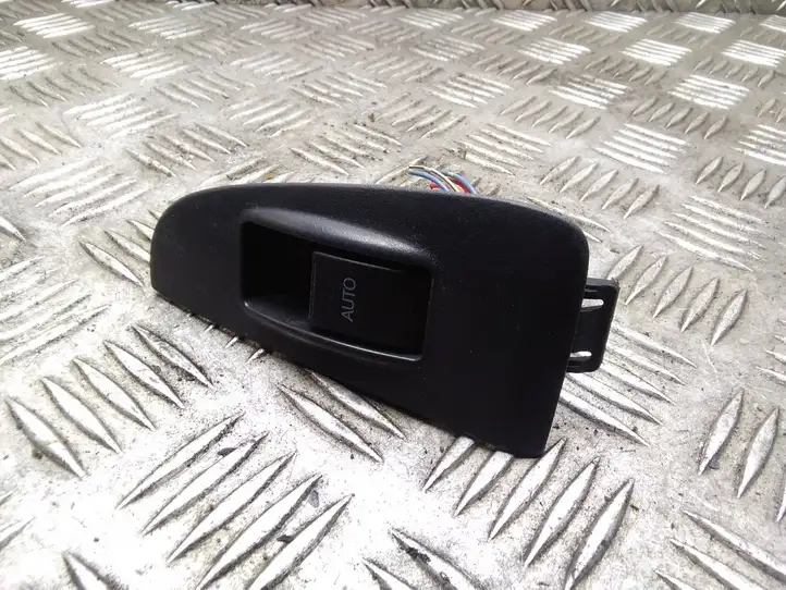Toyota Avensis T250 (2003 - 2006) 7427205020 Блок кнопок стеклоподъемников — фото 3