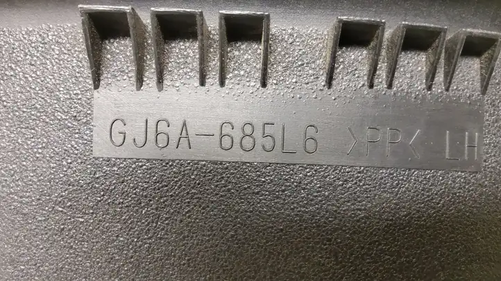 Mazda 6 (2002 - 2005) GJ6A685L6 Накладка кнопки стеклоподъемника — фото 3
