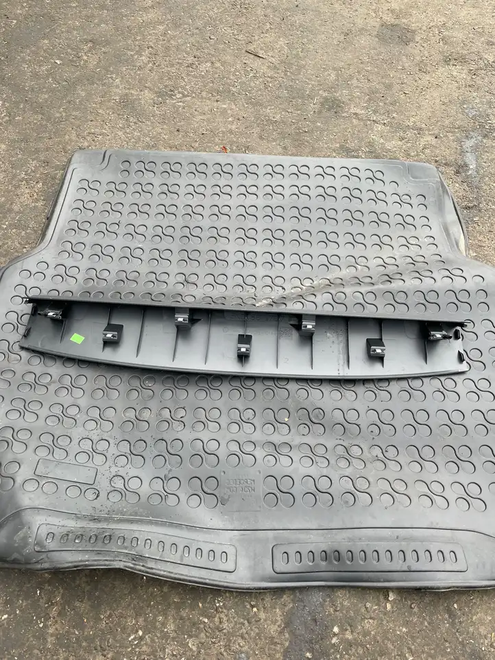 Volkswagen Tiguan (2011 - 2016) 5N0867707B Верхняя обшивка у окна — фото 2
