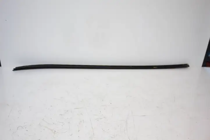 Mercedes-Benz R W251 (2005 - 2013) A2516904962 Накладка стоек лобового стекла — фото 6