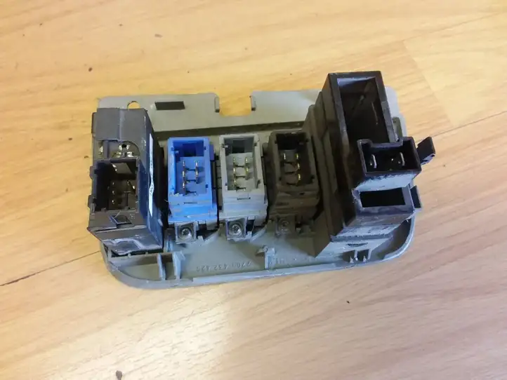 Renault Scenic I (1996 - 2003) 7700432429 Блок кнопок стеклоподъемников — фото 3