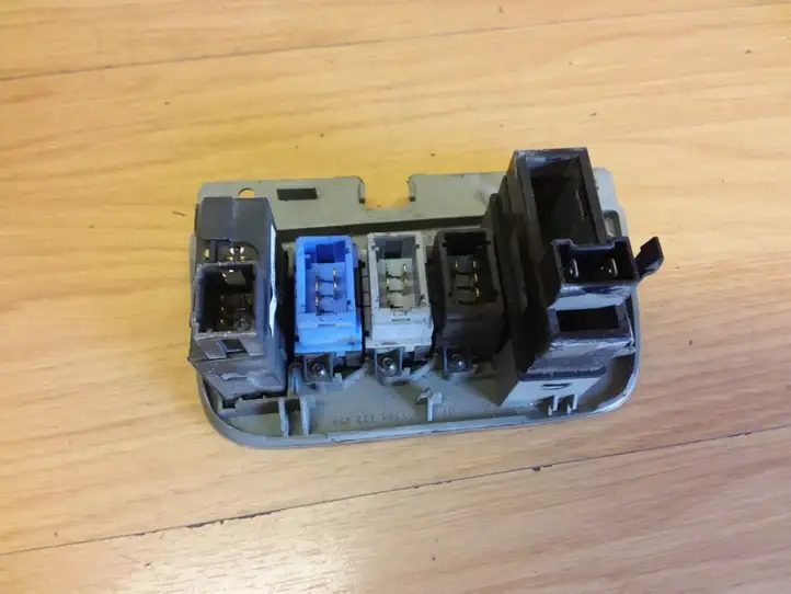Renault Scenic I (1996 - 2003) 7700432429 Кнопка стеклоподъемников — фото 3