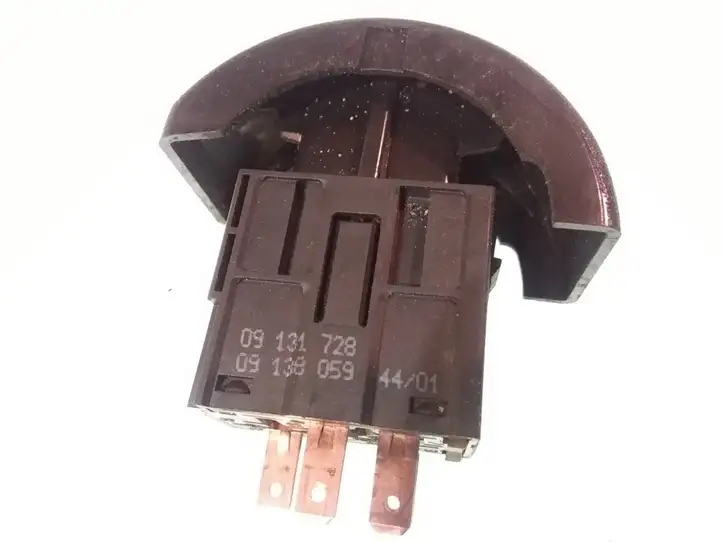 Opel Astra G (1998 - 2004) 09131728 Включатель аварийных фонарей — фото 3