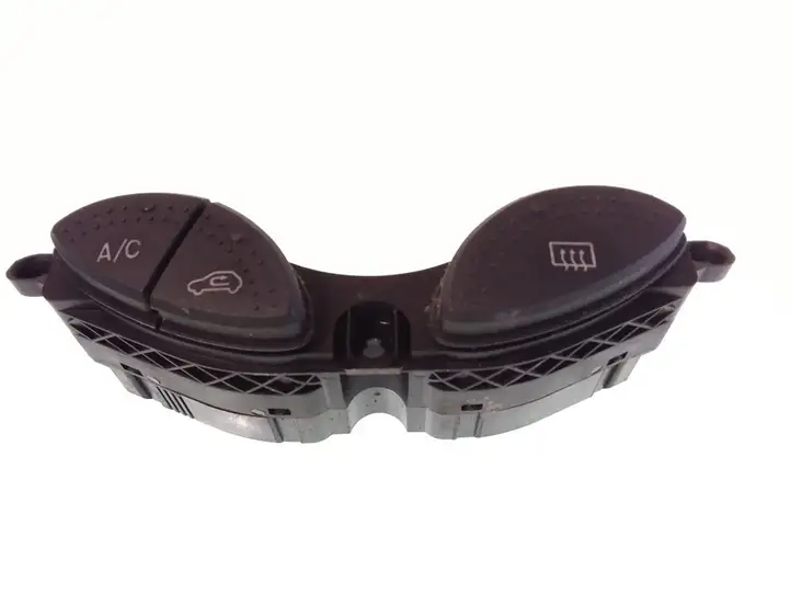 Ford Focus (1998 - 2004) YS4T19A945BA Кнопка обогрева стекла — фото 1