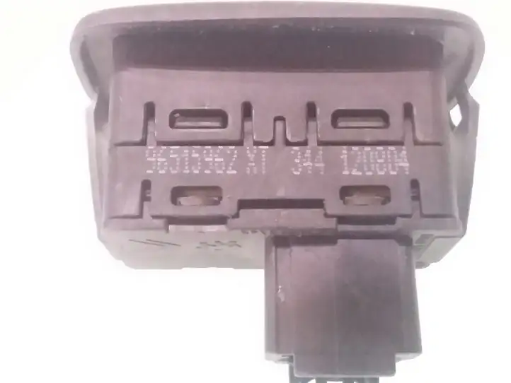 Citroen C5 (2001 - 2004) 96515962XT Кнопка стеклоподъемников — фото 2