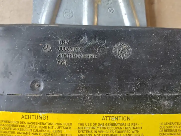 Mercedes-Benz CLK A209,C209 (2002 - 2009)  00062147 Подушка безопастности передней двери