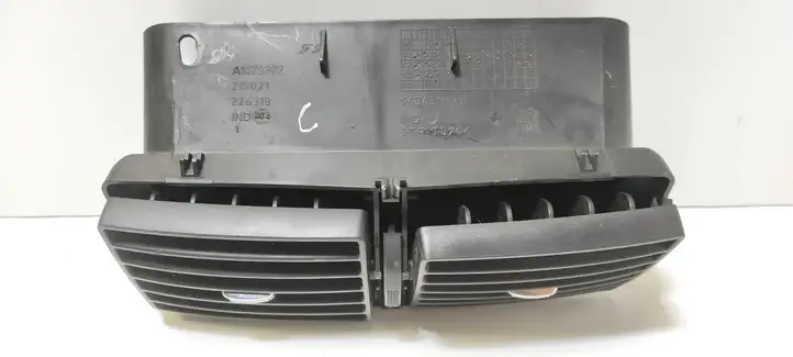 Peugeot 307 CC (2001 - 2005) 9634511177 Центральный воздушный дефлектор — фото 3