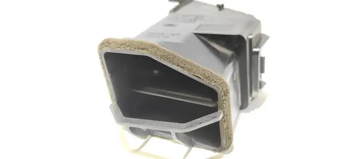 Nissan Primera (2001 - 2008) A1007035 Центральный воздушный дефлектор — фото 2