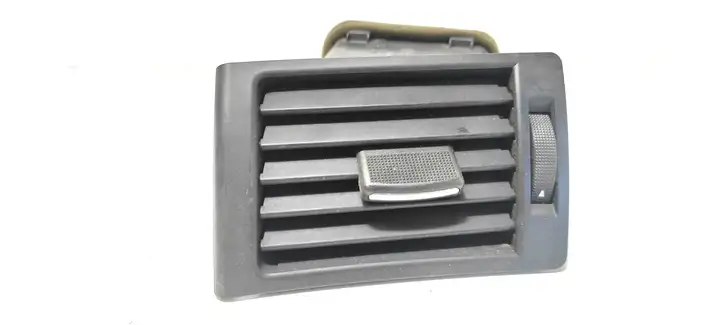 Audi A4 S4 B7 8E 8H (2004 - 2009) 8E0820901 Боковой воздушный дефлектор — фото 1