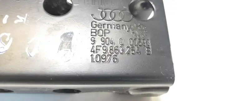 Audi A6 S6 C6 4F (2008 - 2011) 4F9863254B Прочая отделка багажника — фото 3