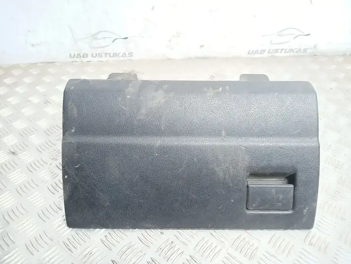 Opel Zafira A (1999 - 2003) 09133611 Бардачок в сборе — фото 1