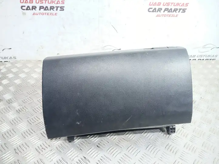 Mazda CX-7 (2009 - 2014) E22164030 Бардачок в сборе — фото 1