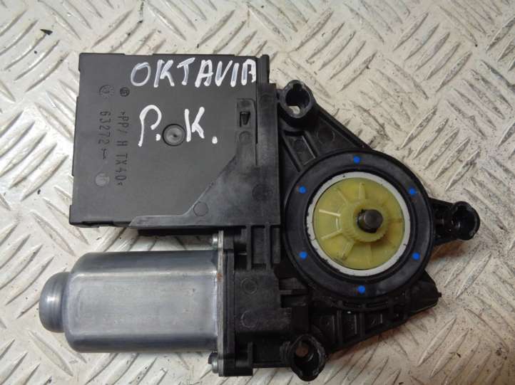 1T0959702R Skoda Octavia Mk2 (1Z) Priekinis varikliukas langų pakėlėjo