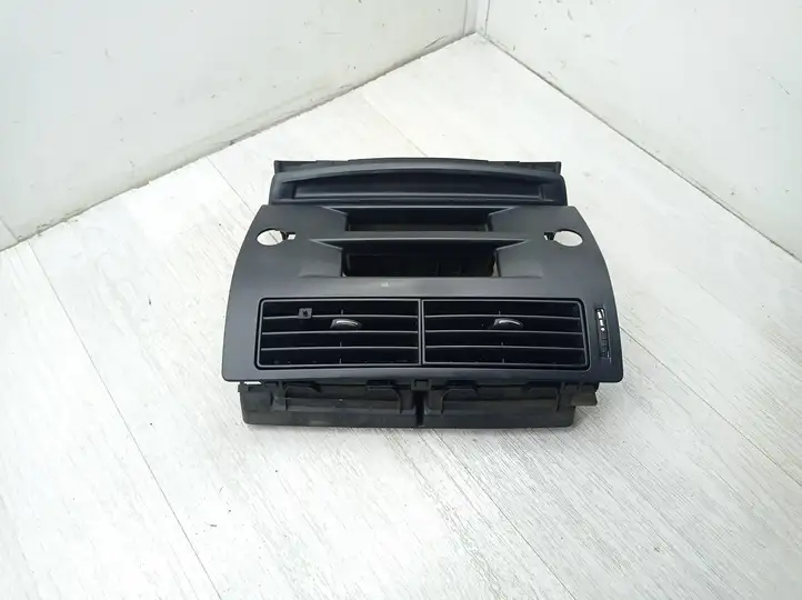 Citroen C4 (2004 - 2008) 9649599477 Центральный воздушный дефлектор — фото 4