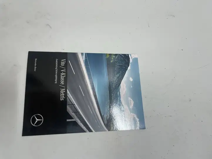 Mercedes-Benz Vito W447 (2014 - ) 4475845004 Сервисная книжка — фото 2