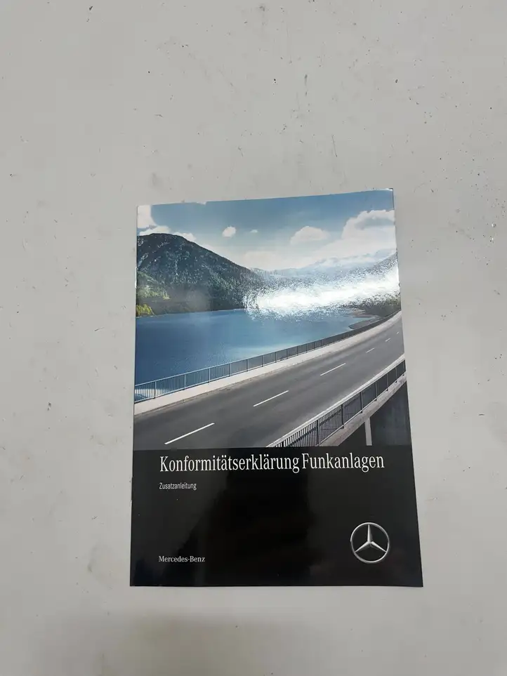 Mercedes-Benz S W222 (2013 - ) A0005845211 Сервисная книжка — фото 1