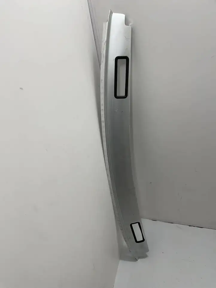 Mercedes-Benz C AMG W205 (2014 - ) a2056905802 Боковая обшивка багажника — фото 1