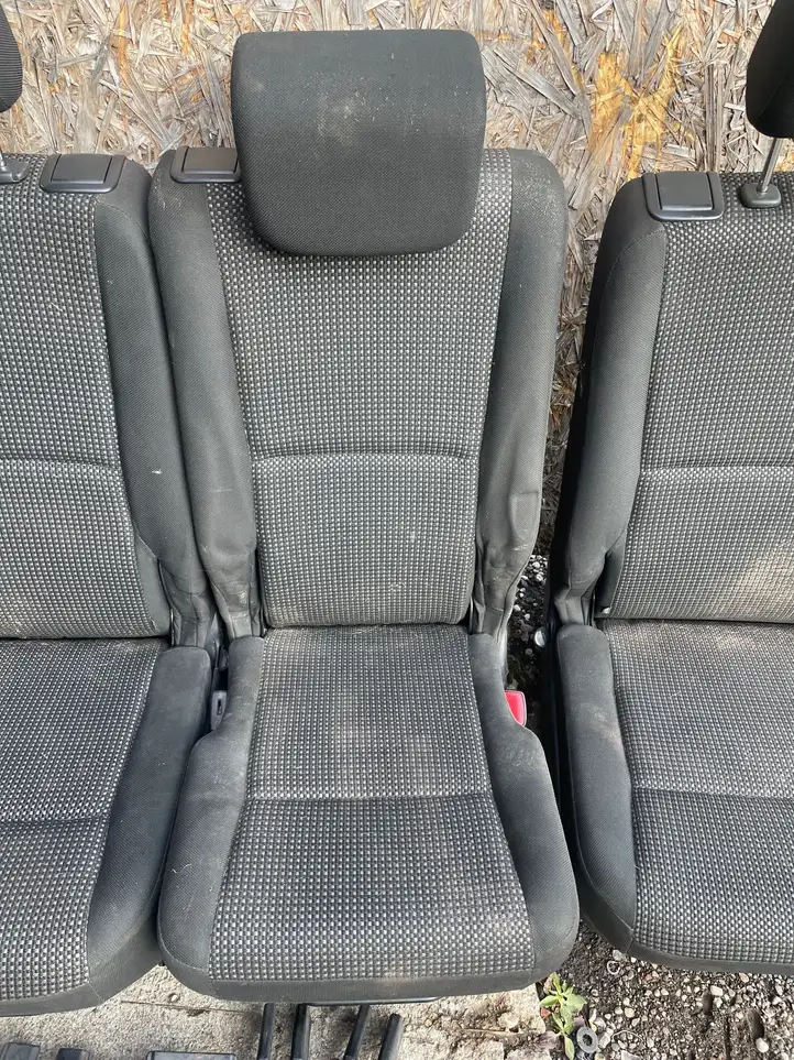 Toyota Corolla Verso AR10 (2004 - 2009) Второй ряд сидений — фото 3