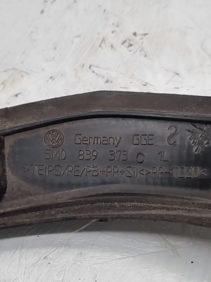 Volkswagen Golf Plus (2004 - 2008) 5M0839373C Прочая отделка задней двери — фото 2
