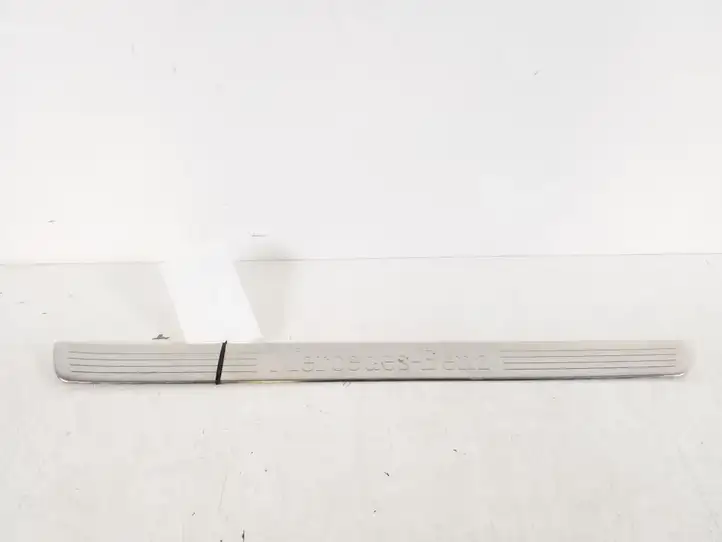 Mercedes-Benz S W222 (2013 - )  A2226807835 Отделка переднего порога (внутренняя)