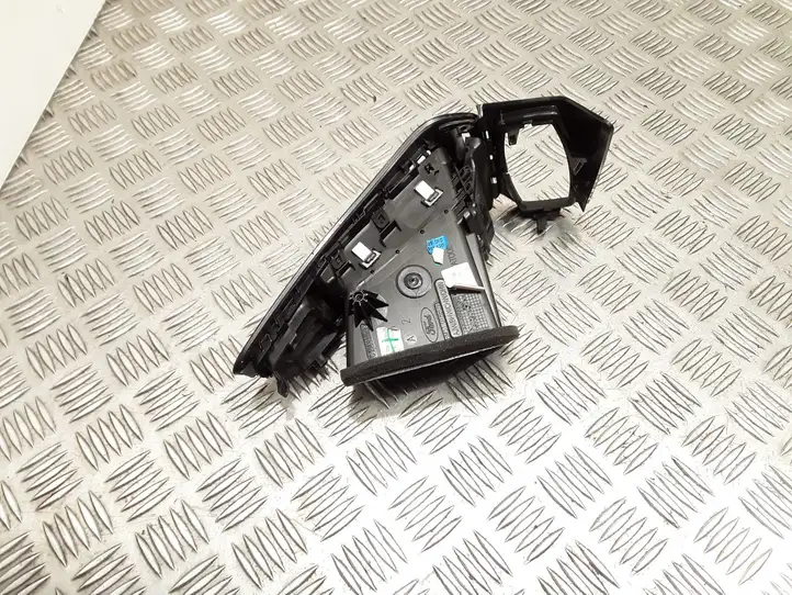 Ford Focus (2011 - 2015)  BM51018B09 Боковая воздушный дефлектор