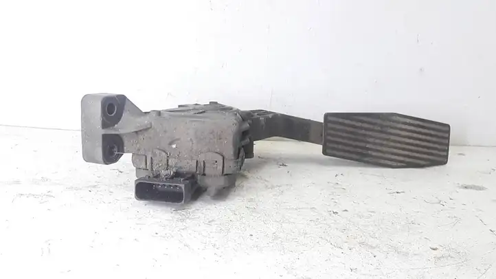 Opel Vectra C (2002 - 2005) 9186724 Педаль акселератора — фото 3