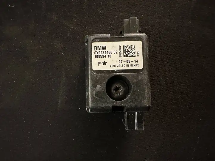 BMW 3 F30 F35 F31 (2012 - 2018) 0318W3SSV GPS антенна — фото 1