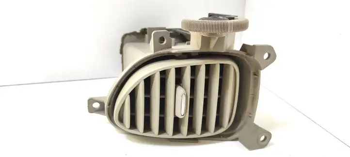Nissan (2000 - 2006) 68761BU200 Боковой воздушный дефлектор — фото 1