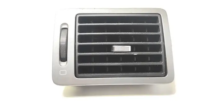 Peugeot 307 CC (2001 - 2005) 9634499077 Боковой воздушный дефлектор — фото 1