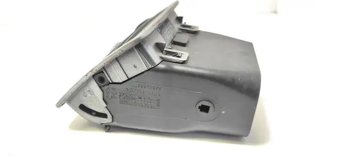 Peugeot 307 CC (2001 - 2005) 9634499077 Боковой воздушный дефлектор — фото 4