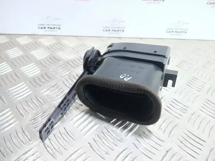 Mercedes-Benz A W168 (1997 - 2004) 1688300254 Боковой воздушный дефлектор — фото 2