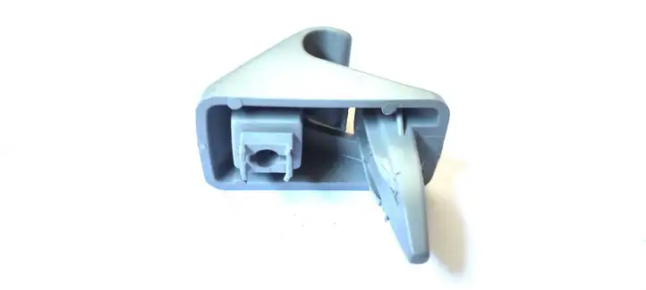 Chevrolet Captiva (2006 - 2011) Крепление солнцезащитного козырька — фото 3