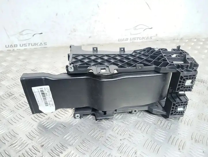 Volkswagen PASSAT B7 (2011 - 2014) 3C0863319 Другая деталь консоли (туннеля) — фото 5