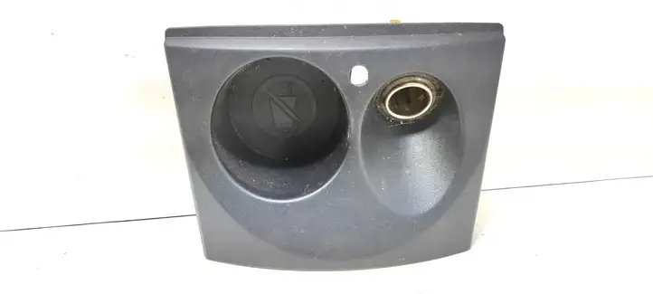 Mitsubishi Outlander (2007 - 2012)  8011A077 Держатель чашки