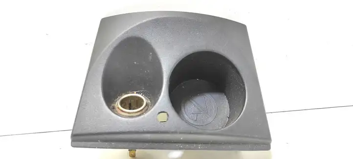 Mitsubishi Outlander (2007 - 2012)  8011A077 Держатель чашки