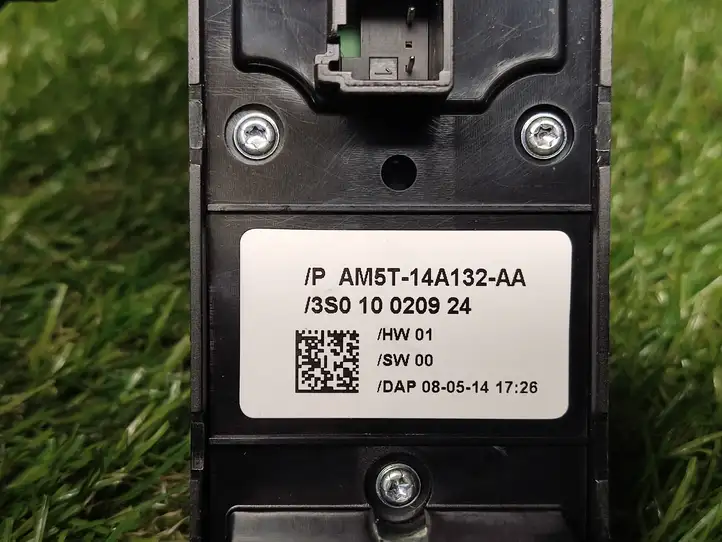 Ford Escape III (2013 - 2019) AM5T14A132AA Блок кнопок стеклоподъемников — фото 2