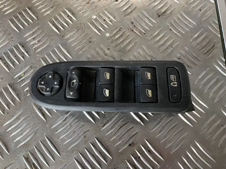 Citroen C5 (2008 - 2017) 96644917XT Кнопка стеклоподъемников — фото 1