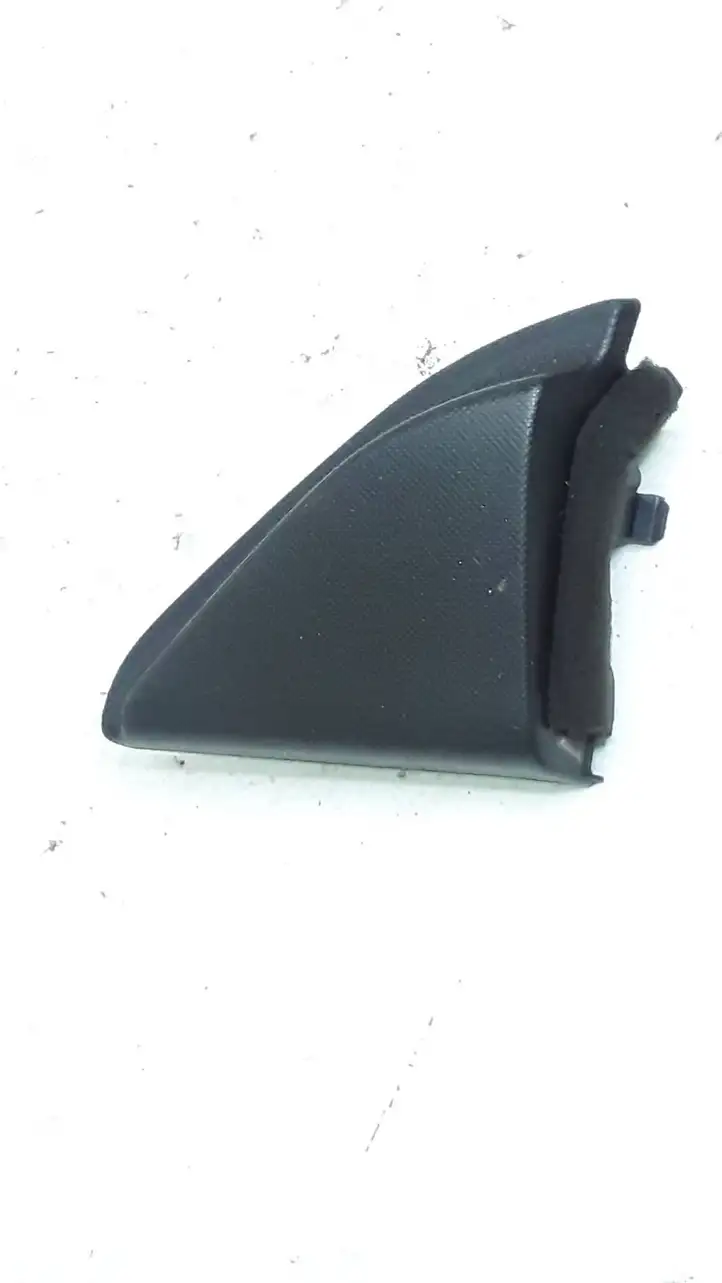 Toyota Corolla E120 E130 (2000 - 2004) 6749212460 Накладка бокового динамика — фото 1