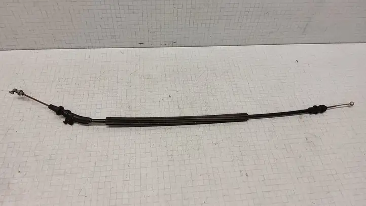 Volkswagen PASSAT B6 (2005 - 2010)  3C0837017 Трос передней двери