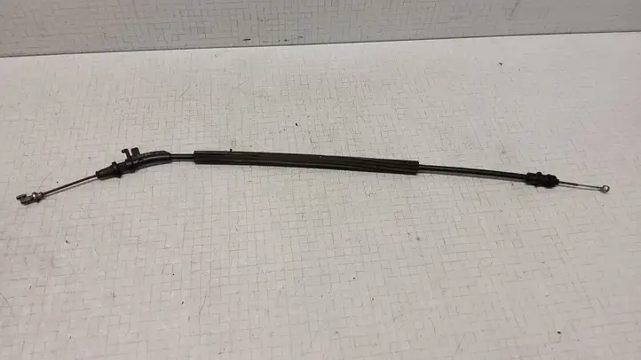 Volkswagen PASSAT B6 (2005 - 2010)  3C0837017 Трос передней двери