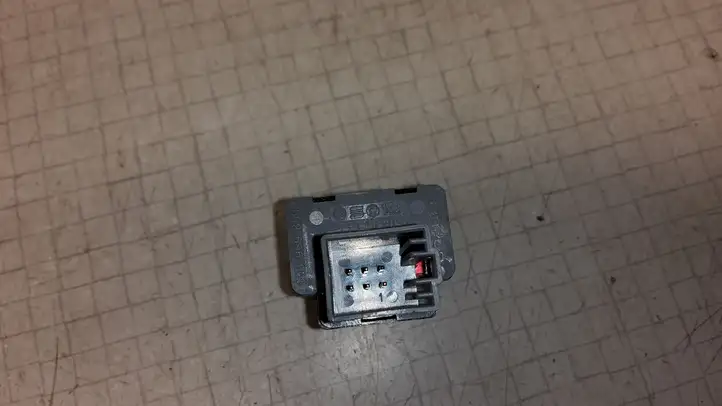 Volkswagen Polo (2005 - 2009) 6Q0959859 Блок кнопок стеклоподъемников — фото 4