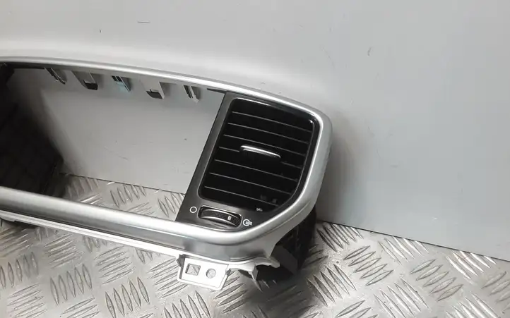 Kia Sportage (2018 - 2021) 97410F1AA0 Центральный воздушный дефлектор — фото 5