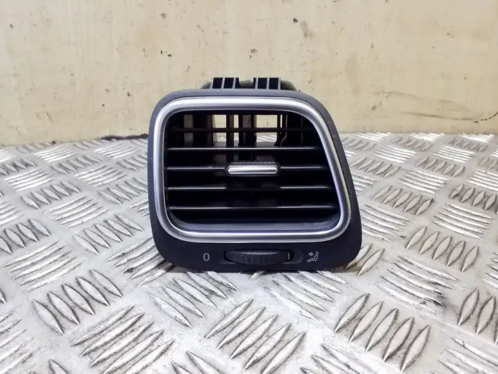 Volkswagen Eos (2010 - 2015) 1Q0819704K Боковой воздушный дефлектор — фото 1