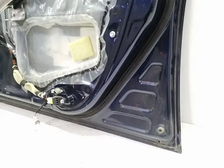 Toyota Prius (XW30) (2009 - 2015) Дверь — фото 4