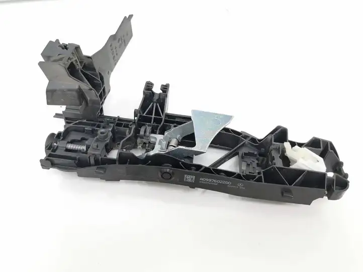 Mercedes-Benz EQC (2018 - ) A0997602200 Крепление наружной ручки передней двери — фото 1
