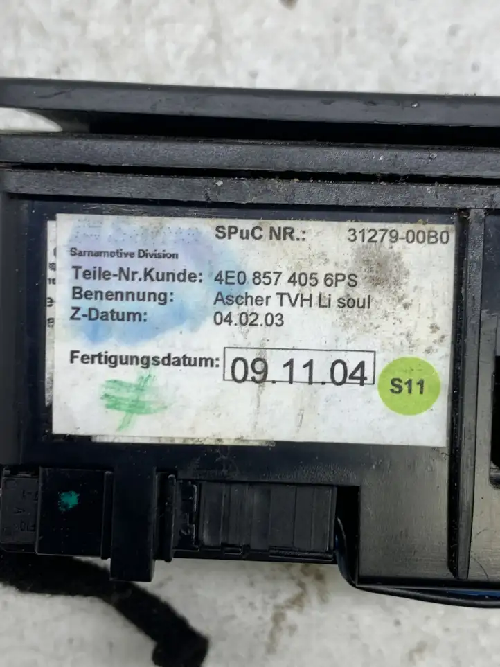 Audi A8 S8 D3 4E (2002 - 2005) 4E0857405 Дверная пепельница — фото 2