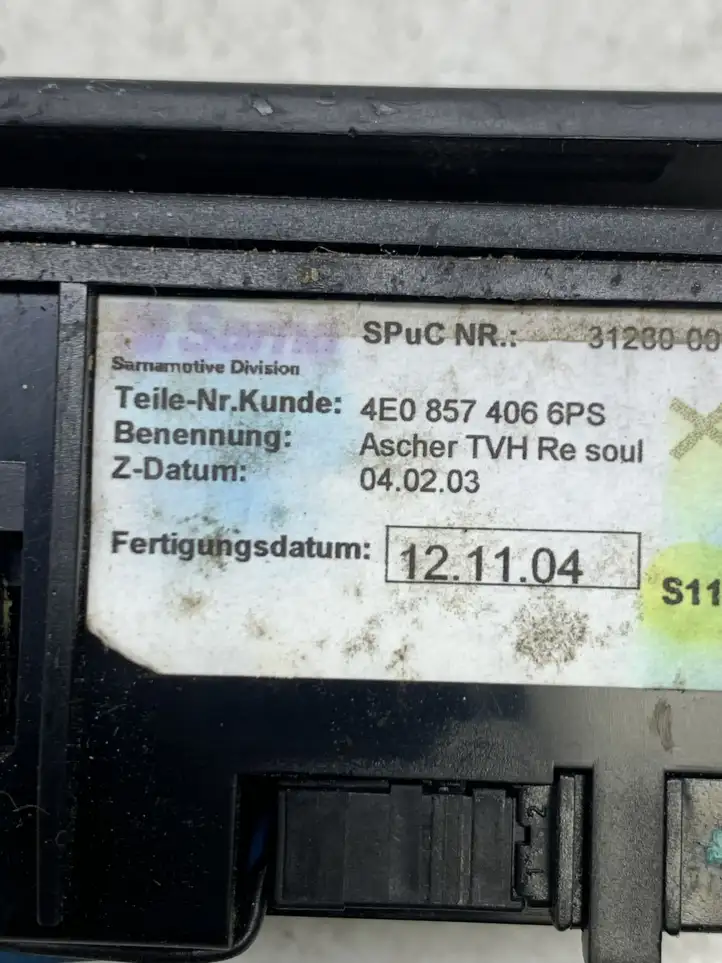 Audi A8 S8 D3 4E (2002 - 2005) 4E0857406 Дверная пепельница — фото 3