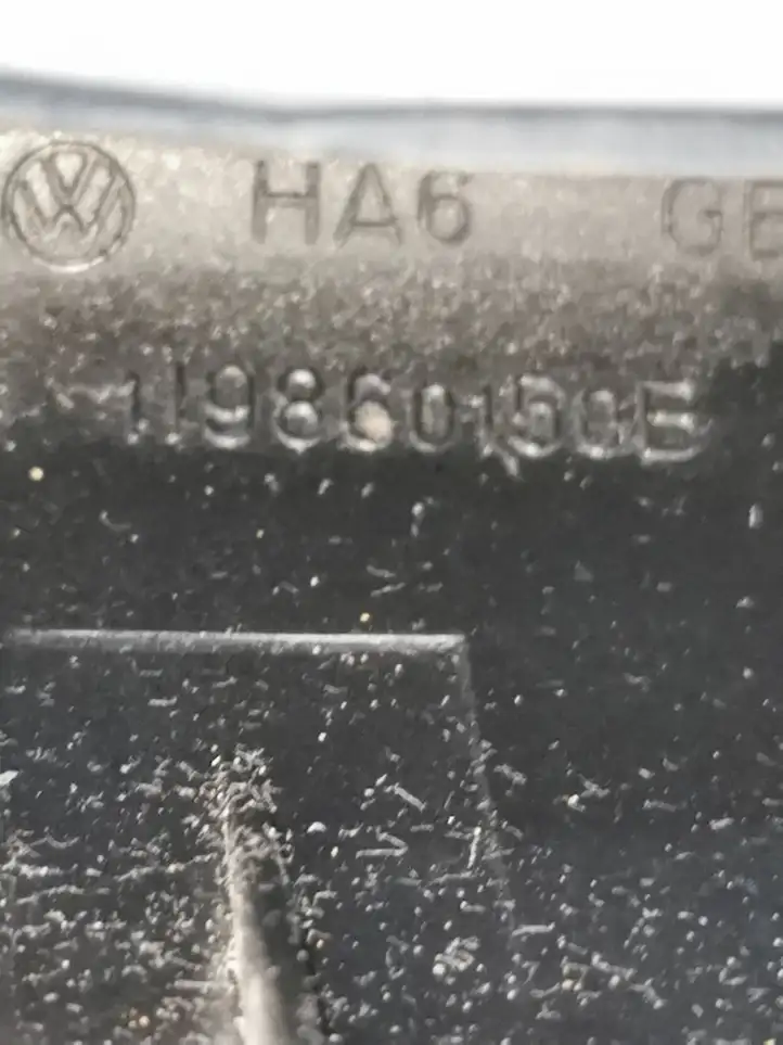 Volkswagen Bora (1998 - 2005) 1J9860150B Крышка рейлинга — фото 3