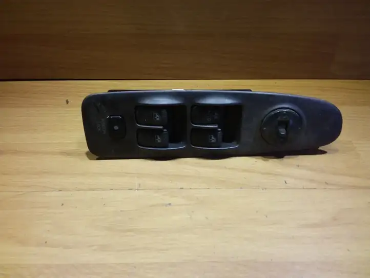 Hyundai Elantra (2000 - 2003) 621W03580 Кнопка стеклоподъемников — фото 1